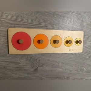 Lovevery Wooden Circle Puzzle - Red, Orange, Yellow